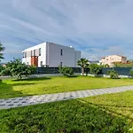 Urban Villa *
